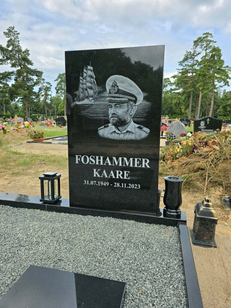 akmens apstrāde, kapakmeņi, pieminekļi, apmales, gravējumi